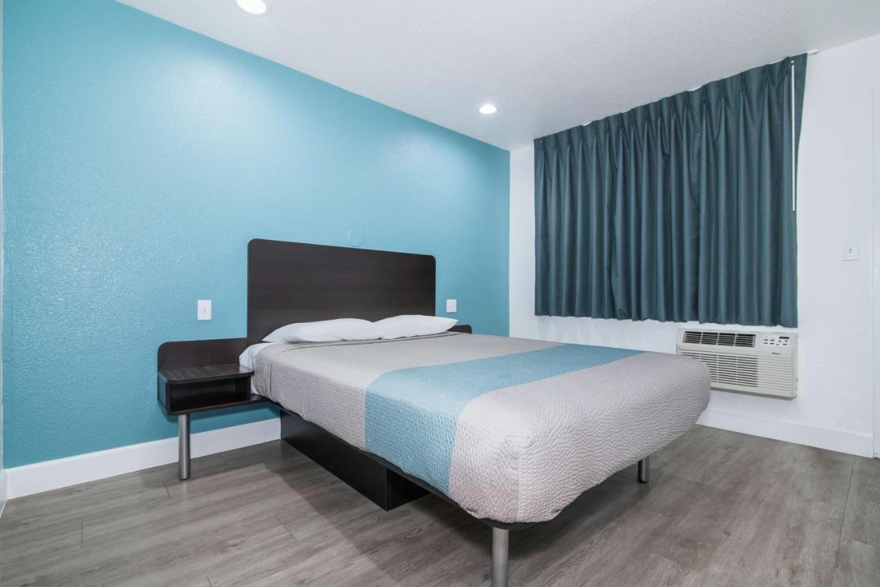 Motel 6-Moreno Valley, Ca - Perris Buitenkant foto